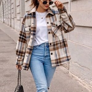 Zara Women’s Plaid Button-Front Shacket Neutral‎ Overshirt